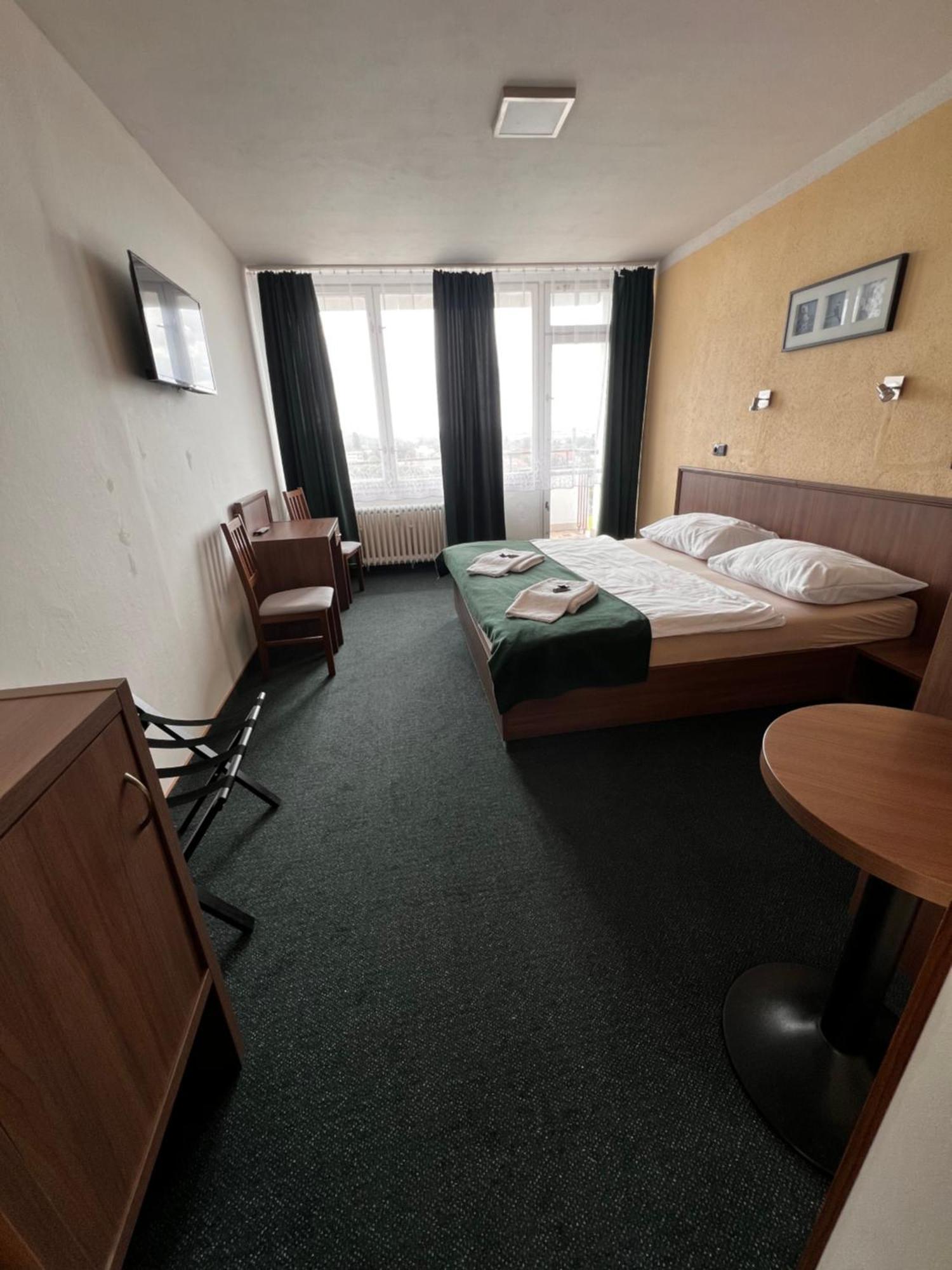 Hotel Labe Litoměřice Bagian luar foto